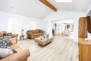 Photo 18- click for photo gallery